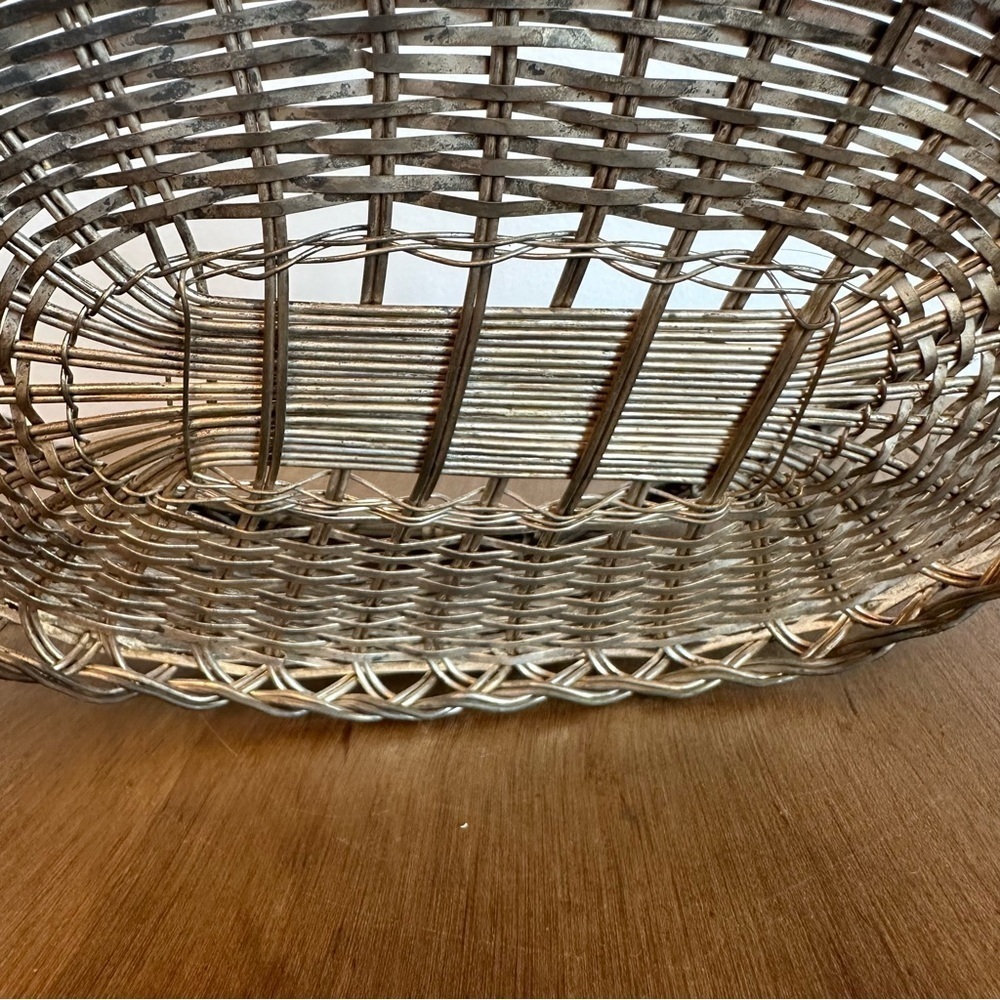 Vintage Silver Plated French Baguette  Basket Dinner Rolls Buns Woven Patina - Picture 9 of 12